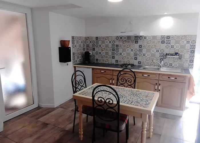 בית נופש La Loge De Fleur *