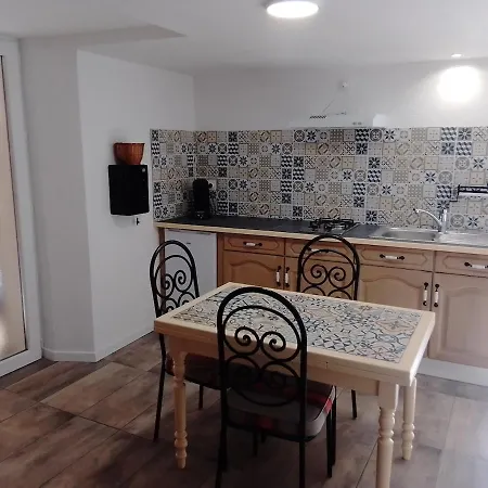 Nyaraló La Loge De Fleur *